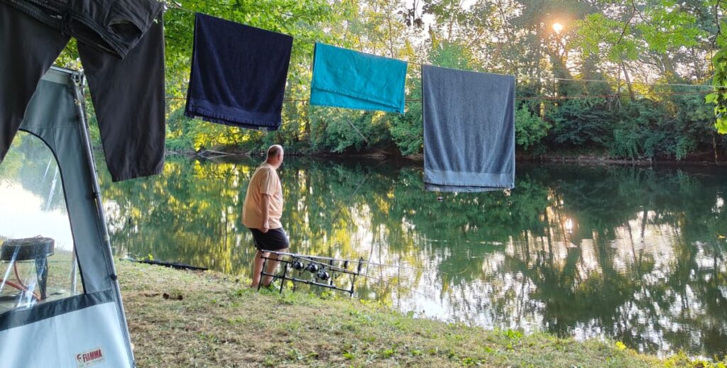 Vissen vanaf je kampeerplaats, camping le clos bouyssac
